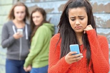 Fedeli: educazione digitale per i plagiati da web