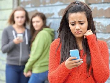Fedeli: educazione digitale per i plagiati da web