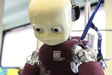 Così i nostri figli diventano "adulti" virtuali