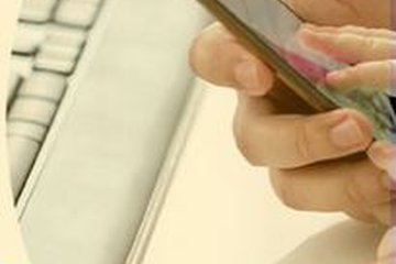 Gli «errori» dei genitori con i figli iperconnessi