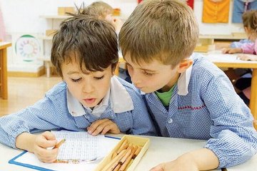 Scuola, obbligo a tre anni per ripartire dai bambini