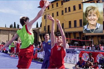 La famiglia gioca in «Cento piazze»