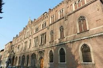 La chiusura dell’Istituto Vittoria Colonna deve farci vergognare tutti