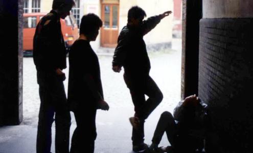 Baby gang, una deriva che interroga la responsabilità della scuola e della famiglia