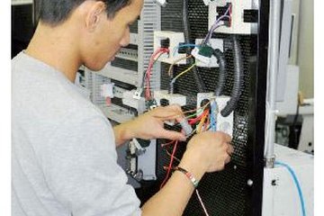 Formazione professionale, un (solido) ponte tra istruzione e mondo del lavoro