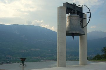 Camminare nei luoghi della guerra per educare alla cultura della pace