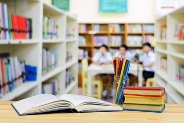 «Il nostro impegno per una scuola libera, che educhi al dialogo e alla pace»
